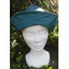 Chapeau de pluie bleu