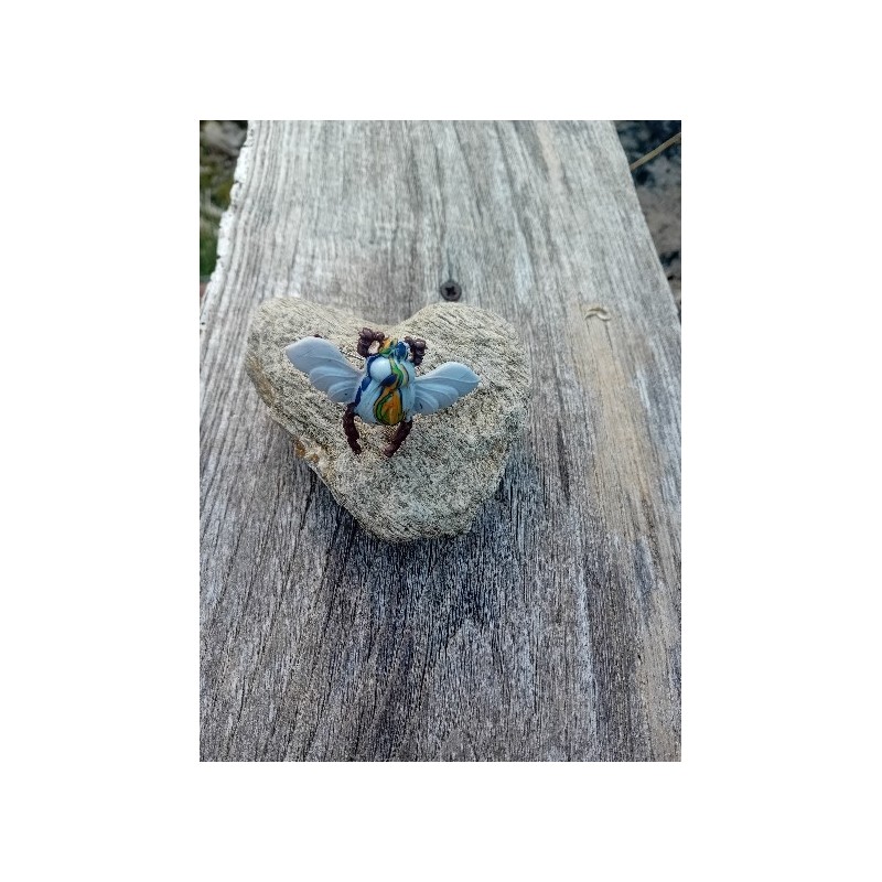 broche insecte strié jaune et gris