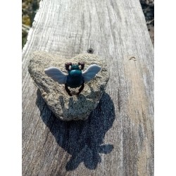 broche insecte bleu et gris