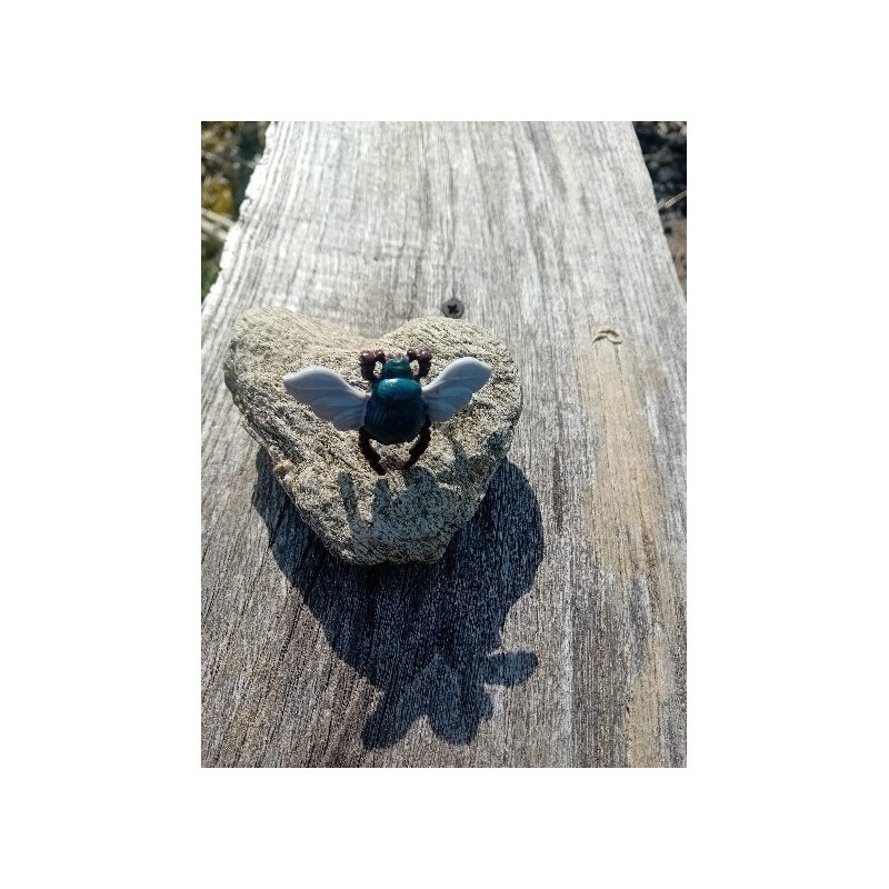 broche insecte bleu et gris