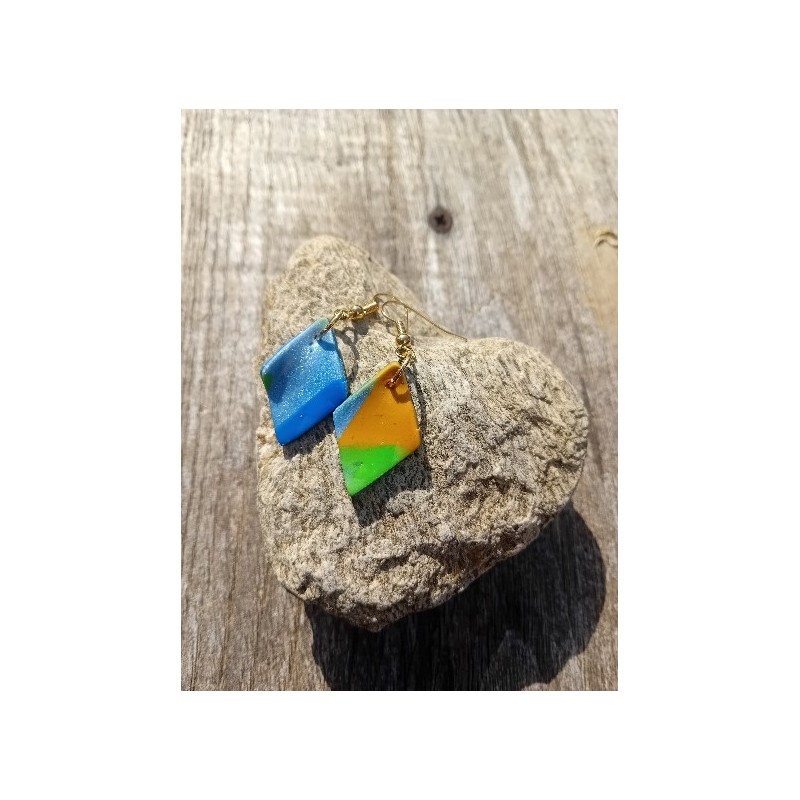 boucles d oreille losange bleu, jaune, vert